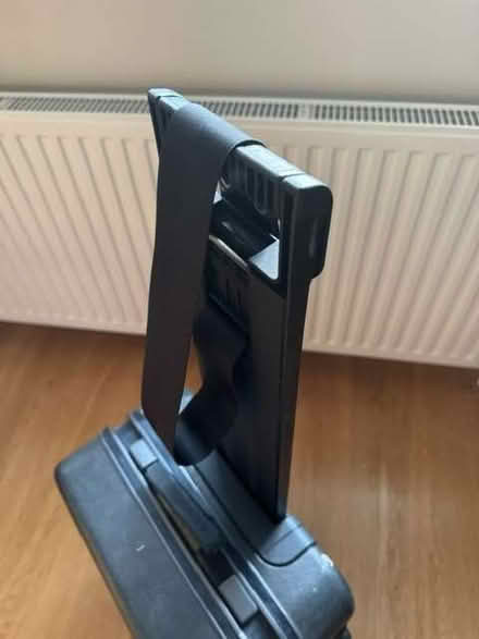 Photo of free Samsonite Carry on suitcase (Oxshott KT22) #3