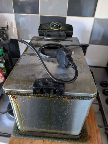 Photo of free Deep fat fryer (Goffs Oak EN7) #1
