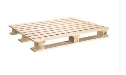 Photo of Light weight timber pallets. (Silverhill TN37) #1