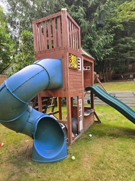 Photo of free Triple decker kids' playset (Education Hill in Redmond) #3