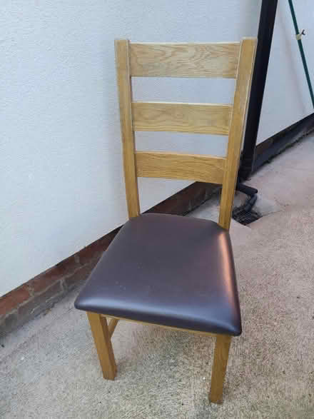Photo of free Kitchen Table and 2 Chairs (Nottingham NG8) #4