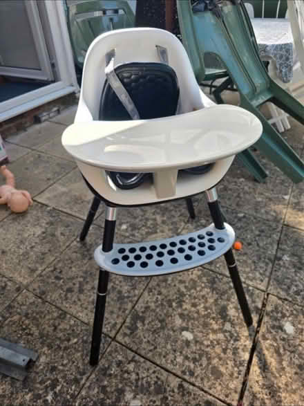 Photo of free High chair (Lambeth SE11) #1