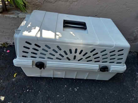 Photo of free Cat carrier (Elmvale Acres) #2