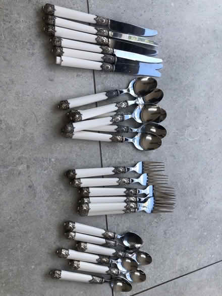 Photo of free Cutlery set (Whitehill SG4) #1