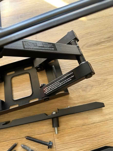 Photo of free Tv wall bracket (Steyning BN44) #3