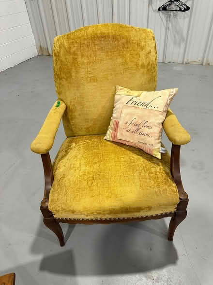 Photo of free Vintage Armchair (near Cardi's Furniture) #1