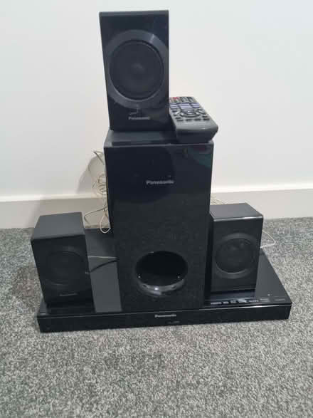 Photo of free Dvd surround sound system (Goffs Oak EN7) #1
