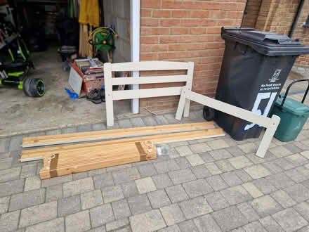 Photo of free 3 foot bed, for a child (Stanway CO3) #2