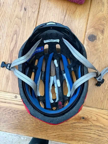 Photo of free Kids bike helmet - undamaged (Southfields SW18) #2