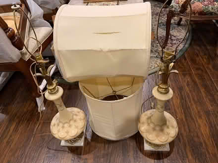 Photo of free pair of vintage table lamps (newmarket, ontario) #1