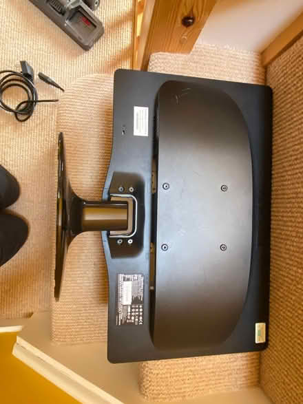 Photo of free LED Monitor 18" (Sutton Coldfield B75) #3