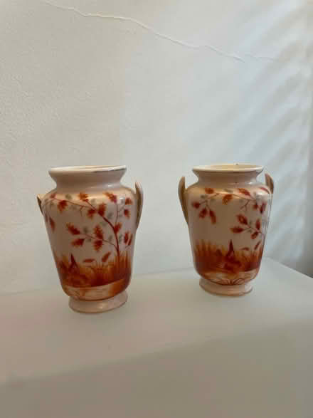 Photo of free Two tiny vase (Battersea Rise SW11) #1