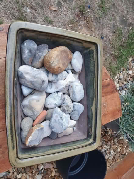 Photo of free Rectangular ceramic container with decorative stones (Winchmore Hill N13) #1