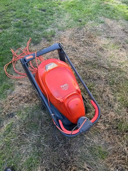 Photo of free Lawn mower (Cotham BS6) #4