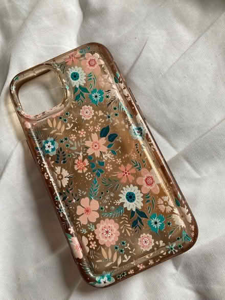 Photo of free iPhone cover (Bookham KT23) #1