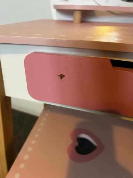 Photo of free Small kids vanity with still (Grampian Road, Rosyth) #3