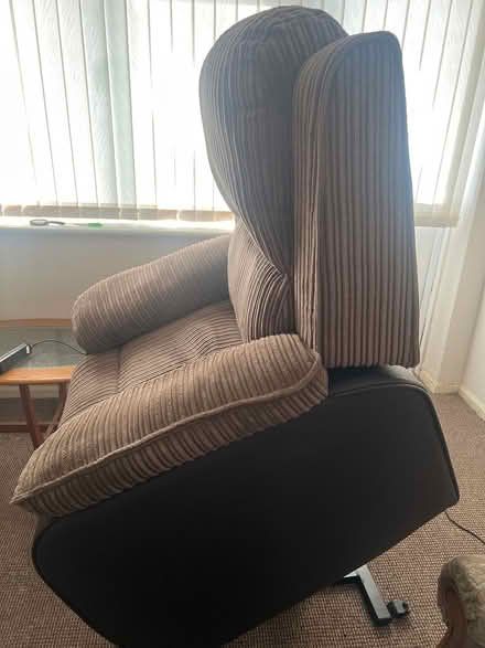 Photo of free Rise and recline chair (Upper gornal) #3
