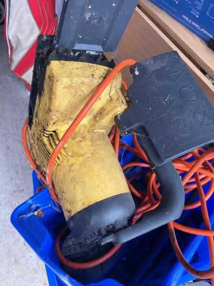 Photo of free Electric Chainsaw (Langney BN23) #3