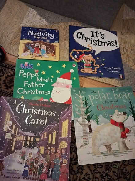 Photo of free Children Christmas books (Lambeth North SE1) #1