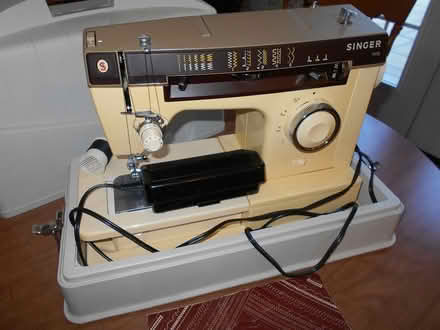 Photo of free Portable Singer Sewing Machine (Troy) #2
