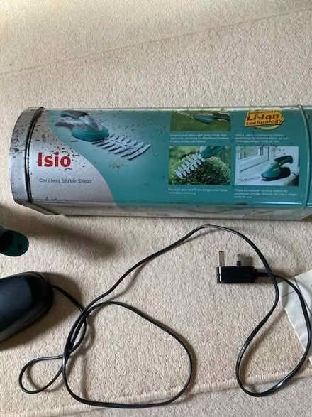 Photo of free Bosch Cordless Shrub Trimmer (Wellesbourne CV35) #3