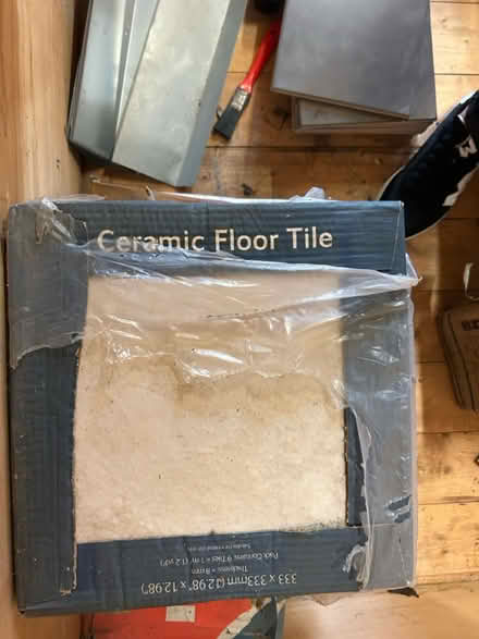 Photo of free Assorted wall and floor tiles SS17 (Stanford-le-Hope SS17) #3