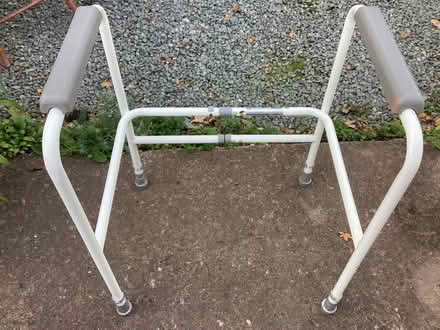 Photo of free Toilet frame (Lee SY12) #1