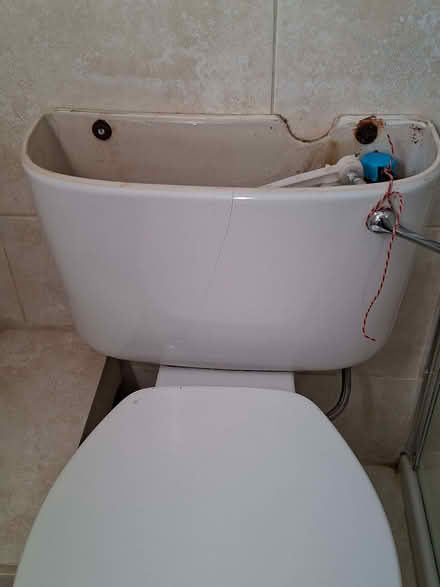 Photo of ideal standard toilet cistern (Swartha BD20) #1