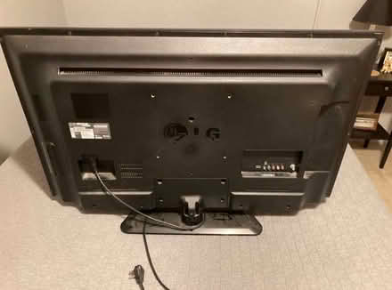 Photo of free LG smart tv (Egremont CH44) #2