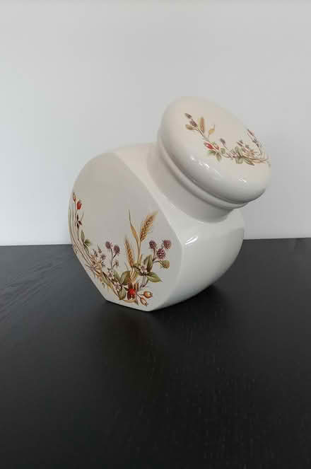 Photo of free Vintage storage jar with lid (Barry CF62) #3