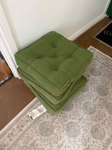 Photo of free Green square cushions firm x3 (Delafield house E1) #1