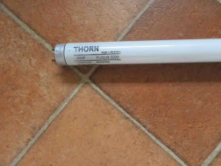 Photo of free 4 ft. fluorescent tube (Ruislip HA4) #2