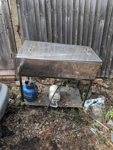 Photo of free BBQ (Morden SM4) #1