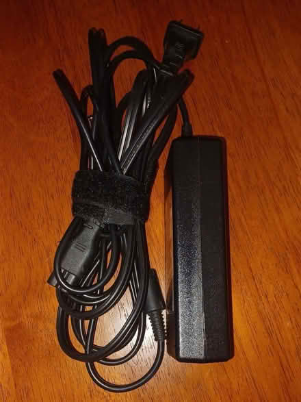 Photo of Charger Adapter HP laptop 4.5mm pin (MetroBoston) #1