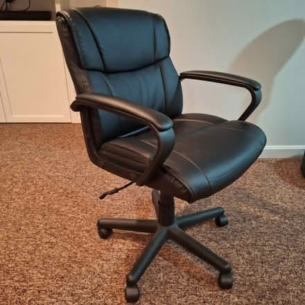 Photo of free Like new 1 year old office chair (North Reading) #1