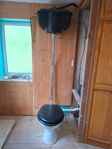 Photo of free Vintage Bathroom Suite (Easyland Rd, Yeovil BA21) #3