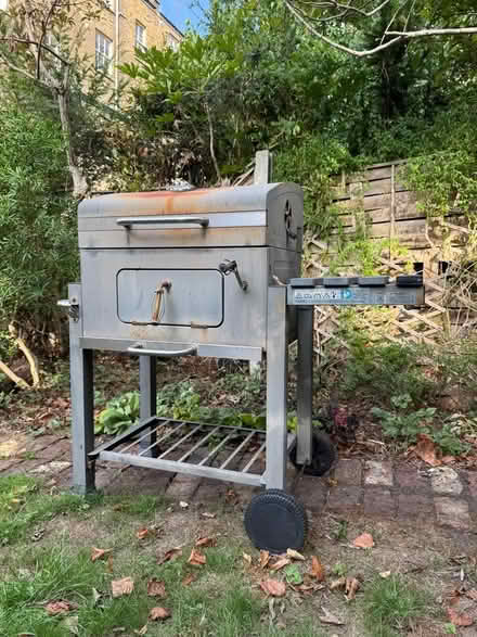 Photo of free Charcoal grill (N7 8AT) #1