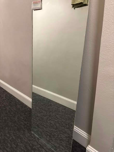 Photo of free wall mirror (Adams Morgan (20009)) #1