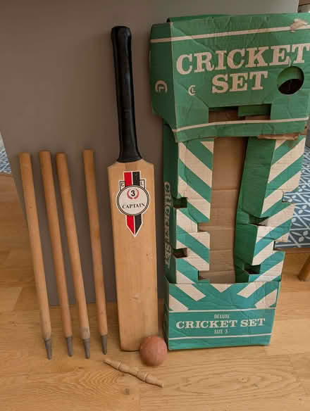 Photo of free Cricket set (Oxhey Hall WD19) #1