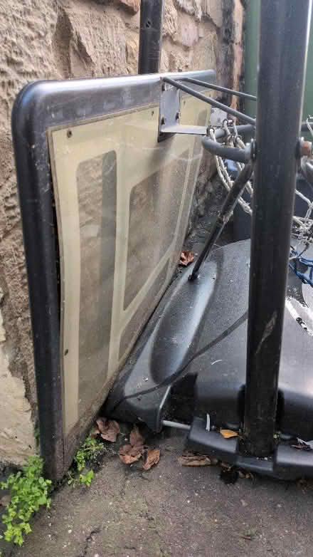 Photo of free Basketball hoop (Chesser EH11) #3