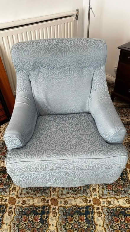 Photo of free 3 piece Parker Knoll sofa and 2 armchairs (Gorse Hill GU22) #4