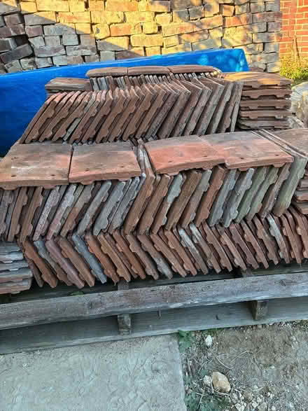 Photo of free Plain roof tiles (Broadwater BN14 7) #1