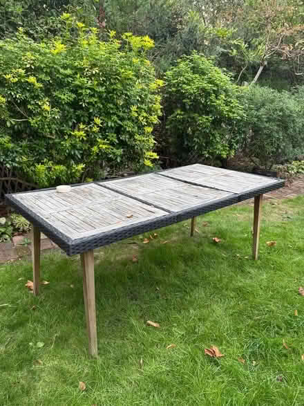 Photo of free Garden Table (N7 8AT) #1