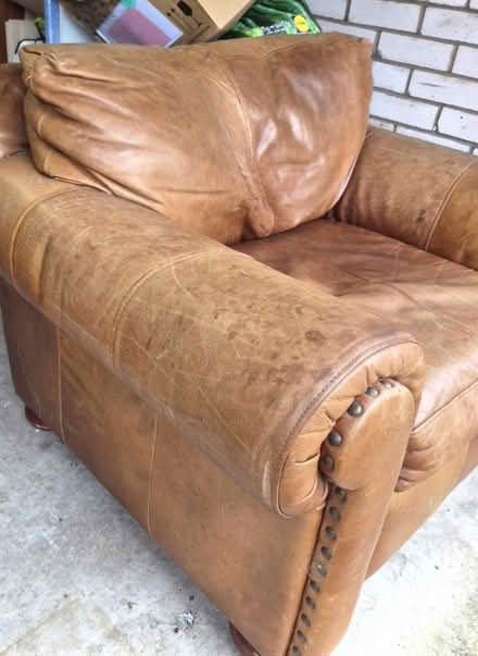 Photo of free Big leather armchair (Bonnyrigg EH19) #2