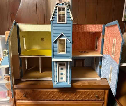 Photo of free Doll house (Davidsonville) #2