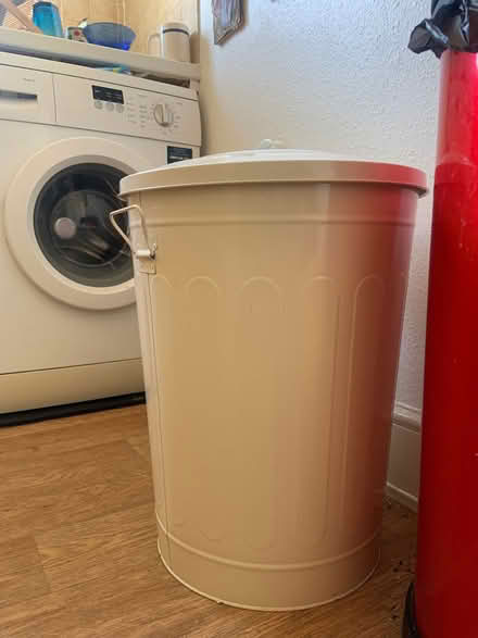 Photo of free Recycling bin (Kemptown BN2) #3