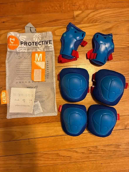 Photo of free Kids knee/elbow pads/wrist guards (Saugerties) #1