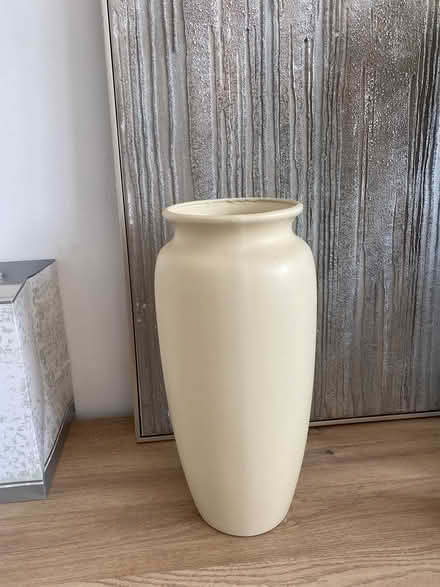 Photo of free Large vase (Sanderstead CR29HW) #1