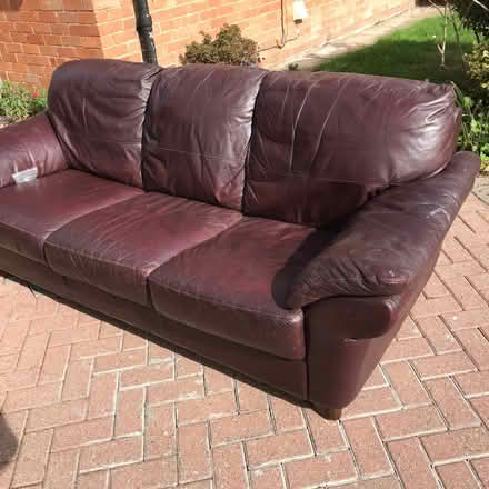 Photo of free 3 seater Leather setee (Kinnerley SY10) #2