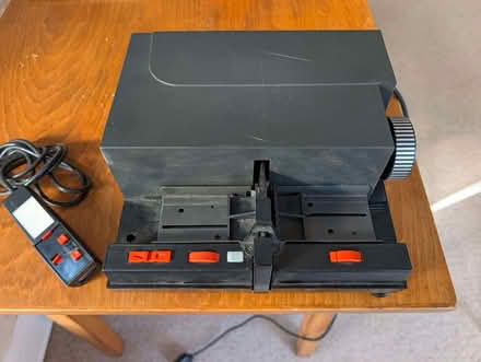 Photo of free Prestinox 680 Autofocus 35mm slide projector (Old Road OX3) #2